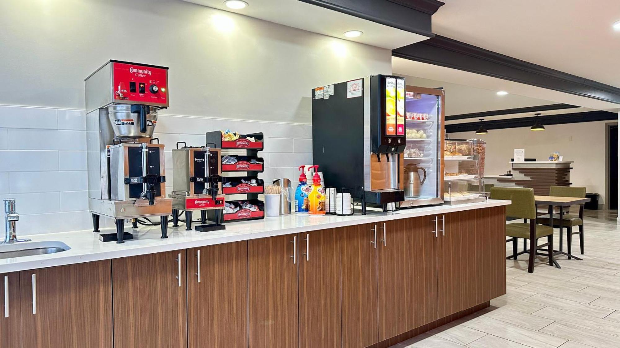 La Quinta Inn By Wyndham Huntsville Research Park Extérieur photo