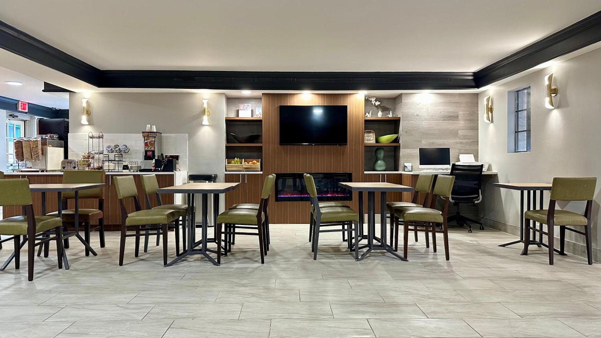 La Quinta Inn By Wyndham Huntsville Research Park Extérieur photo