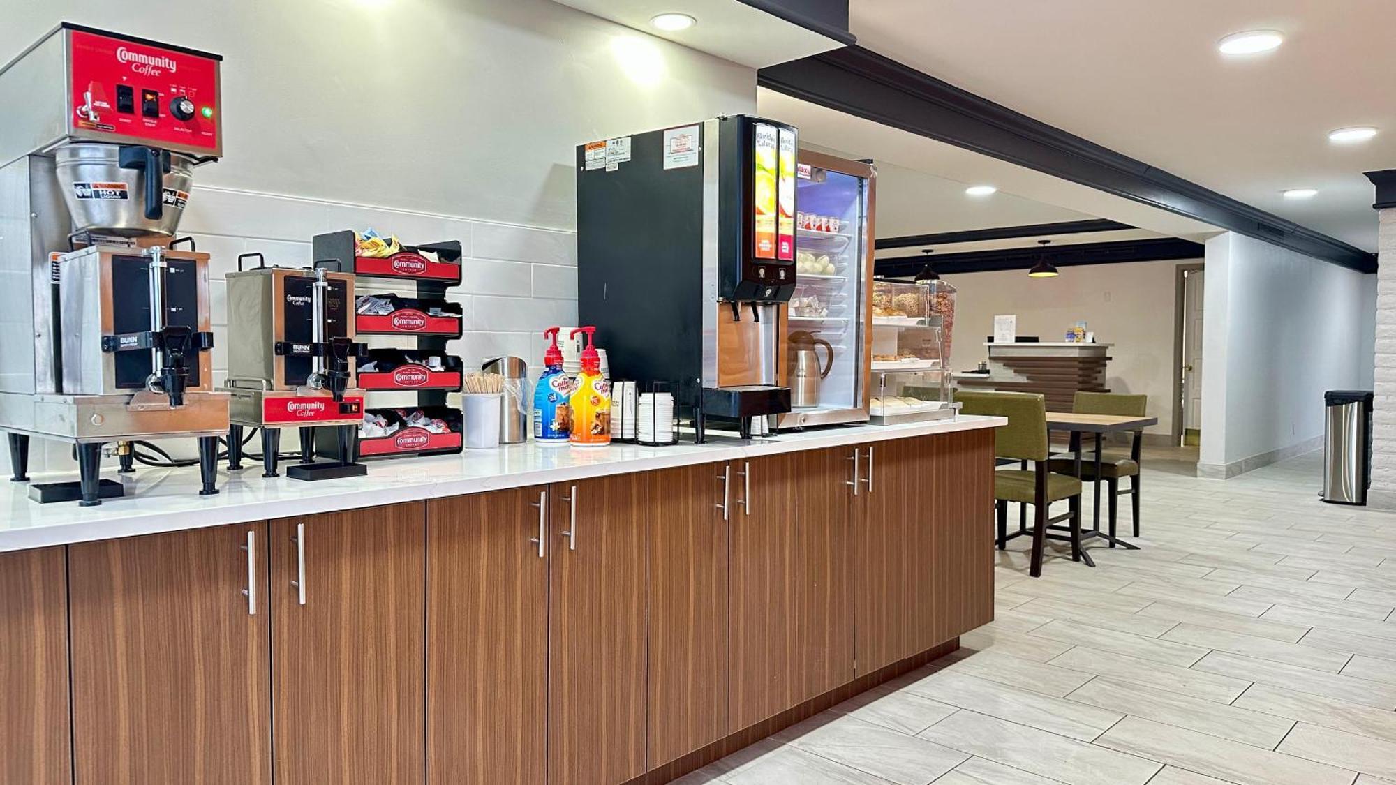 La Quinta Inn By Wyndham Huntsville Research Park Extérieur photo